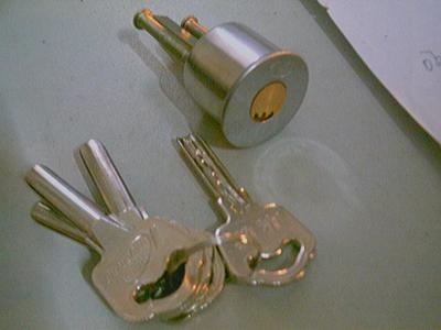 【一字鎖頭、十字鎖頭、防火鎖頭、雙排珠鎖頭、電子鎖頭】價格,廠家,圖片,鎖具配件,中山小欖奇盾五金制品廠-